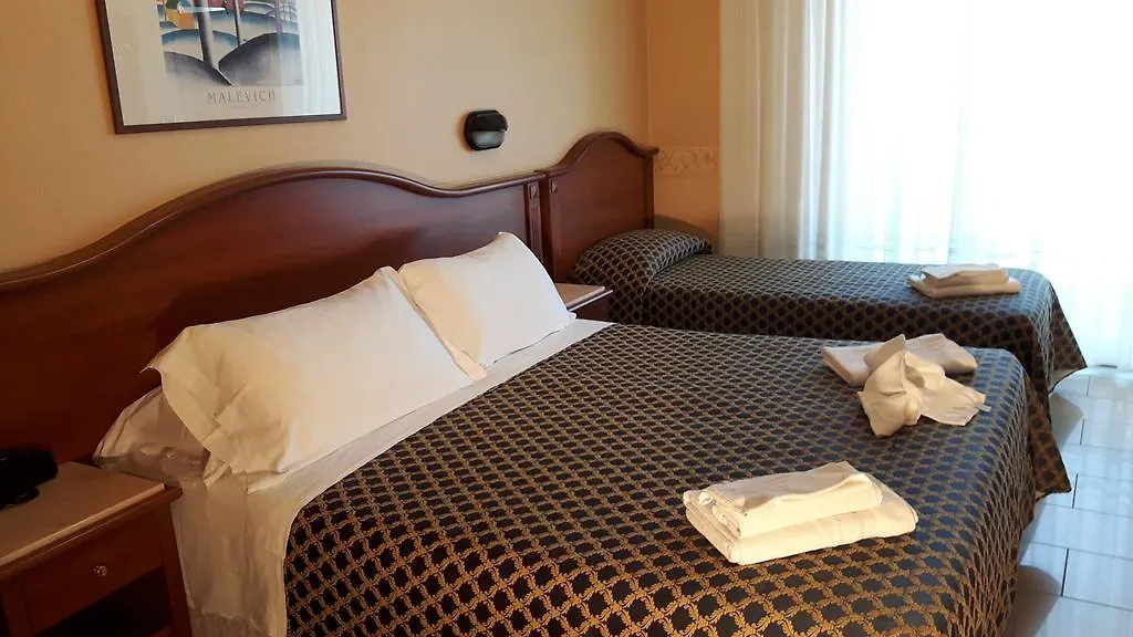 Hotel Grifone Rimini 3*,  Italy